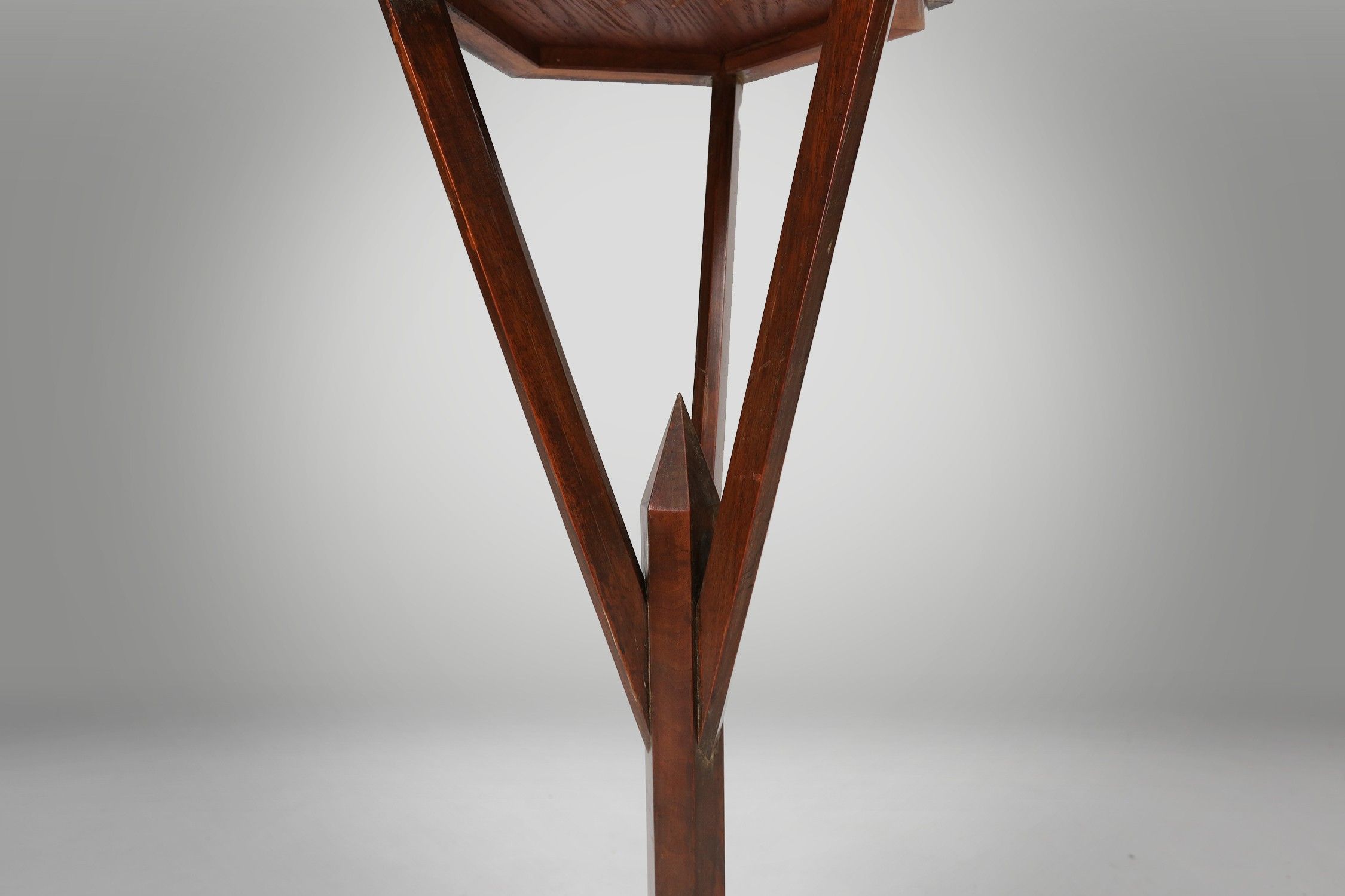 Elegant French Art Deco console in wood from the 1930sthumbnail